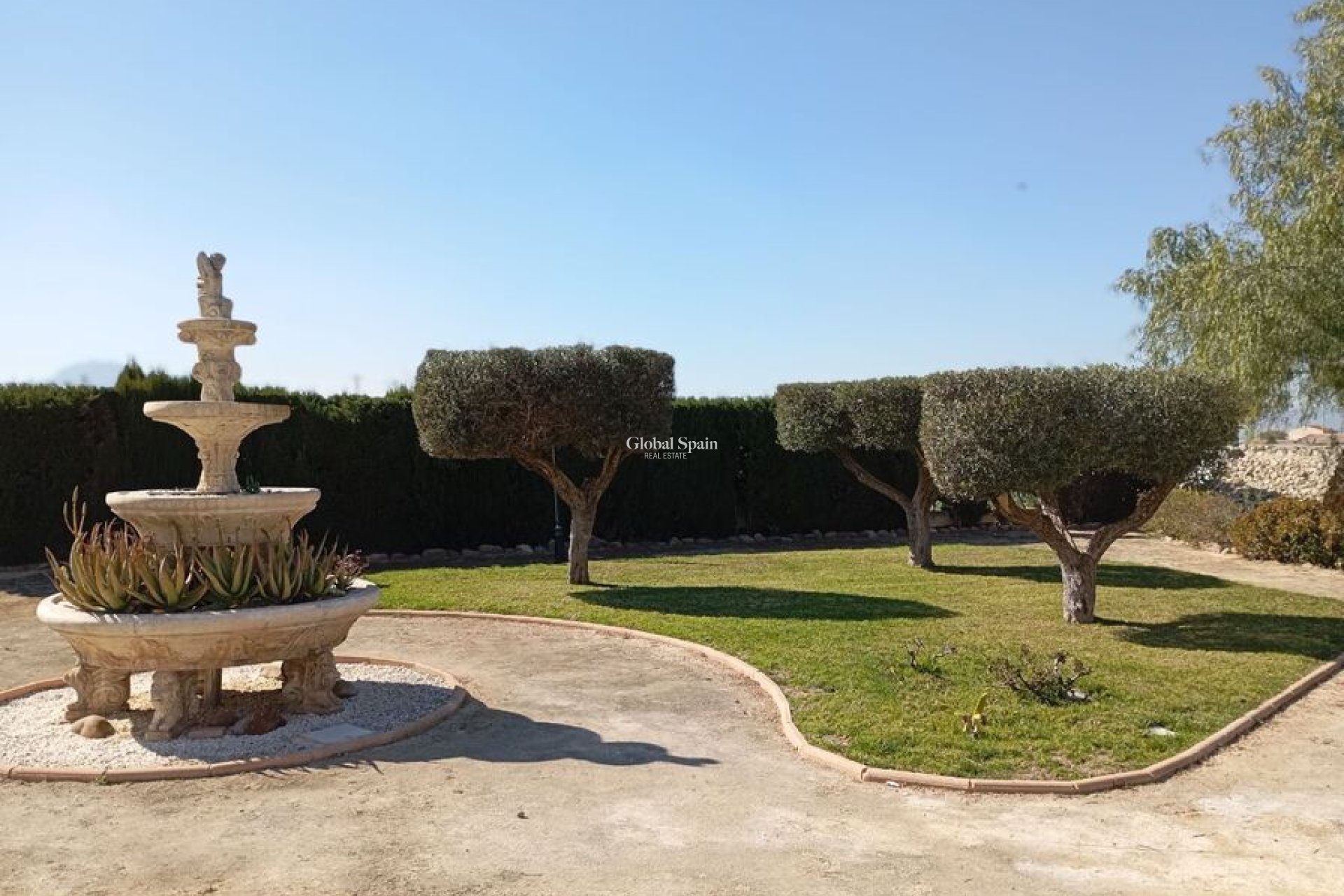 Wederverkoop - HUIS -
CATRAL - Costa Blanca