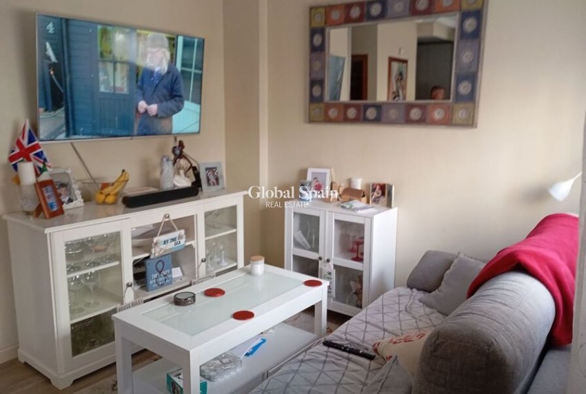 Wederverkoop - HUIS -
CATRAL - Costa Blanca