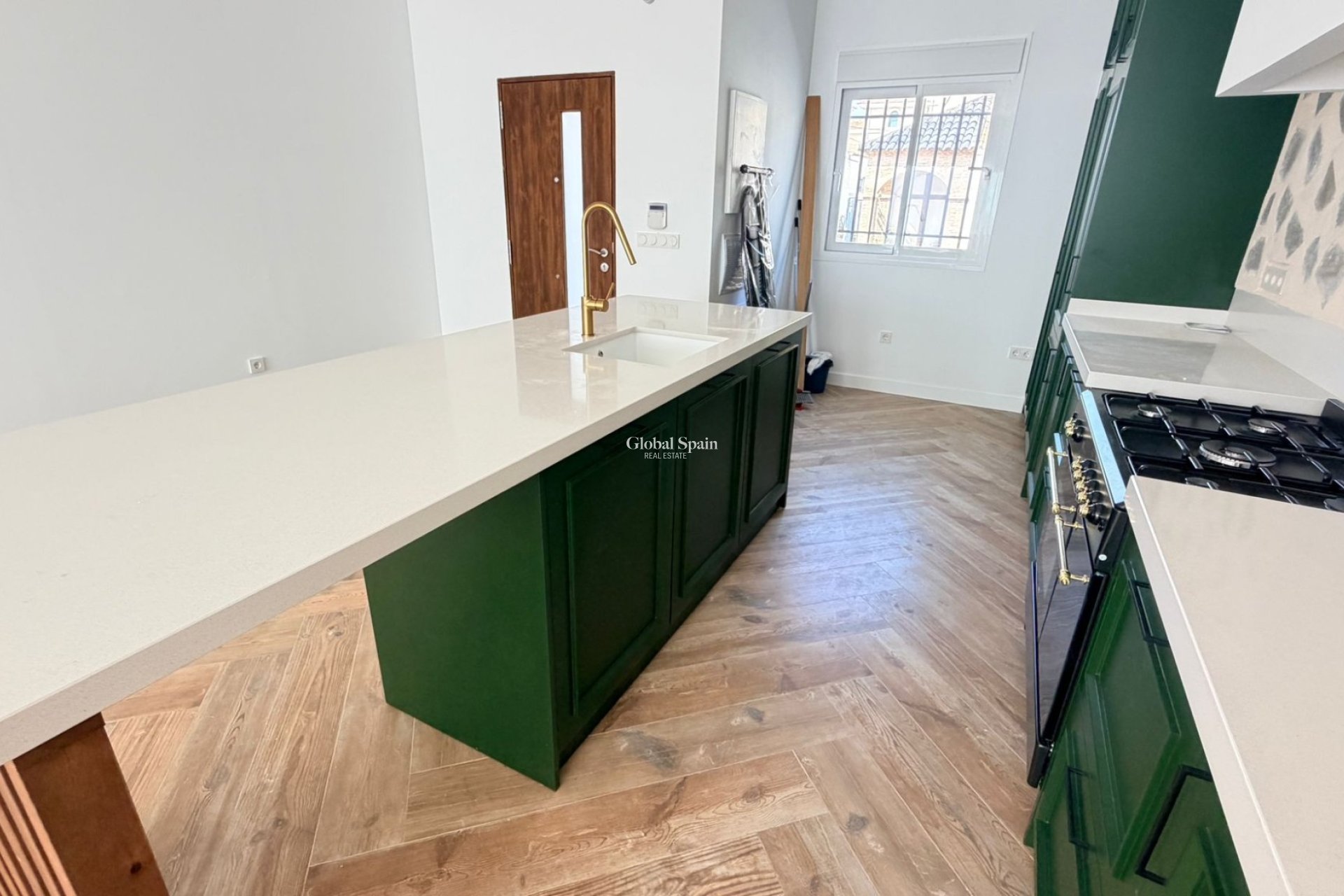 Wederverkoop - HUIS -
CATRAL - Costa Blanca