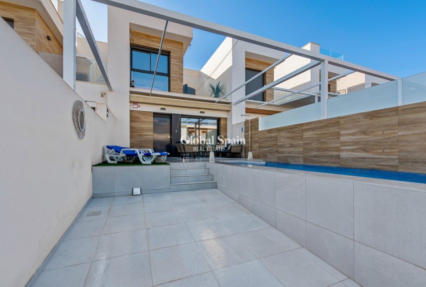 Wederverkoop - HUIS -
CIUDAD QUESADA - Costa Blanca South