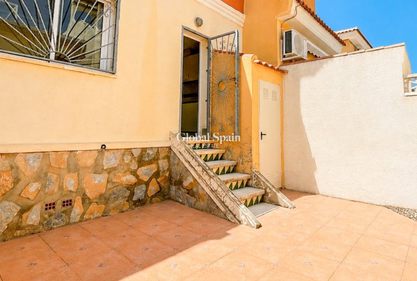 Wederverkoop - HUIS -
CIUDAD QUESADA - Doña Pepa