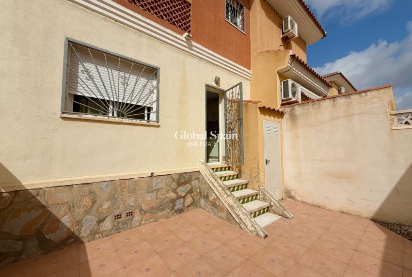 Wederverkoop - HUIS -
CIUDAD QUESADA - Doña Pepa