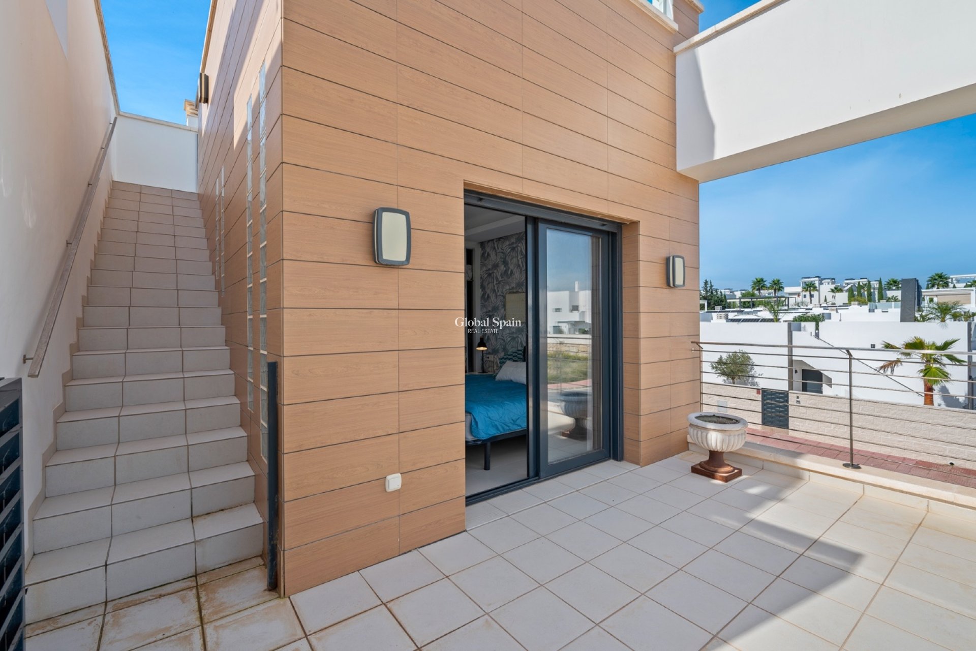 Wederverkoop - HUIS -
CIUDAD QUESADA