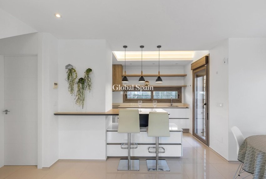 Wederverkoop - HUIS -
CIUDAD QUESADA