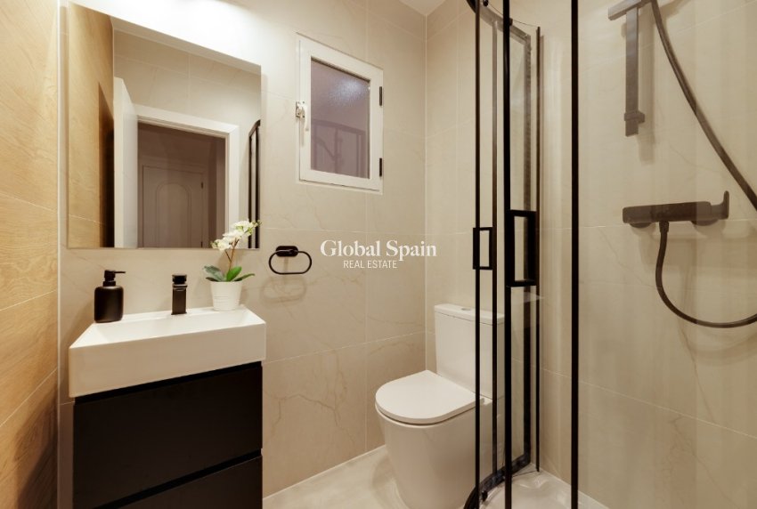 Wederverkoop - Huis -
Costa Blanca - Orihuela Costa