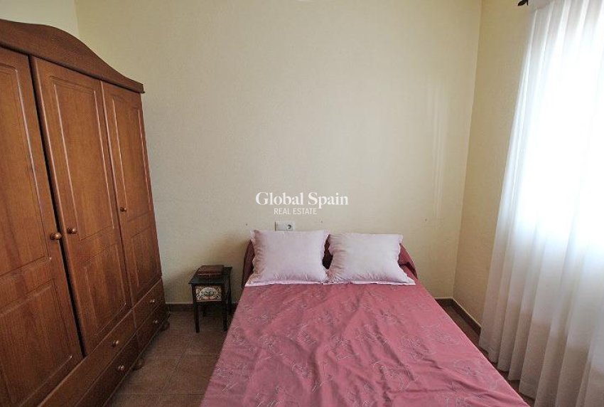 Wederverkoop - HUIS -
DAYA NUEVA - Comunidad valenciana