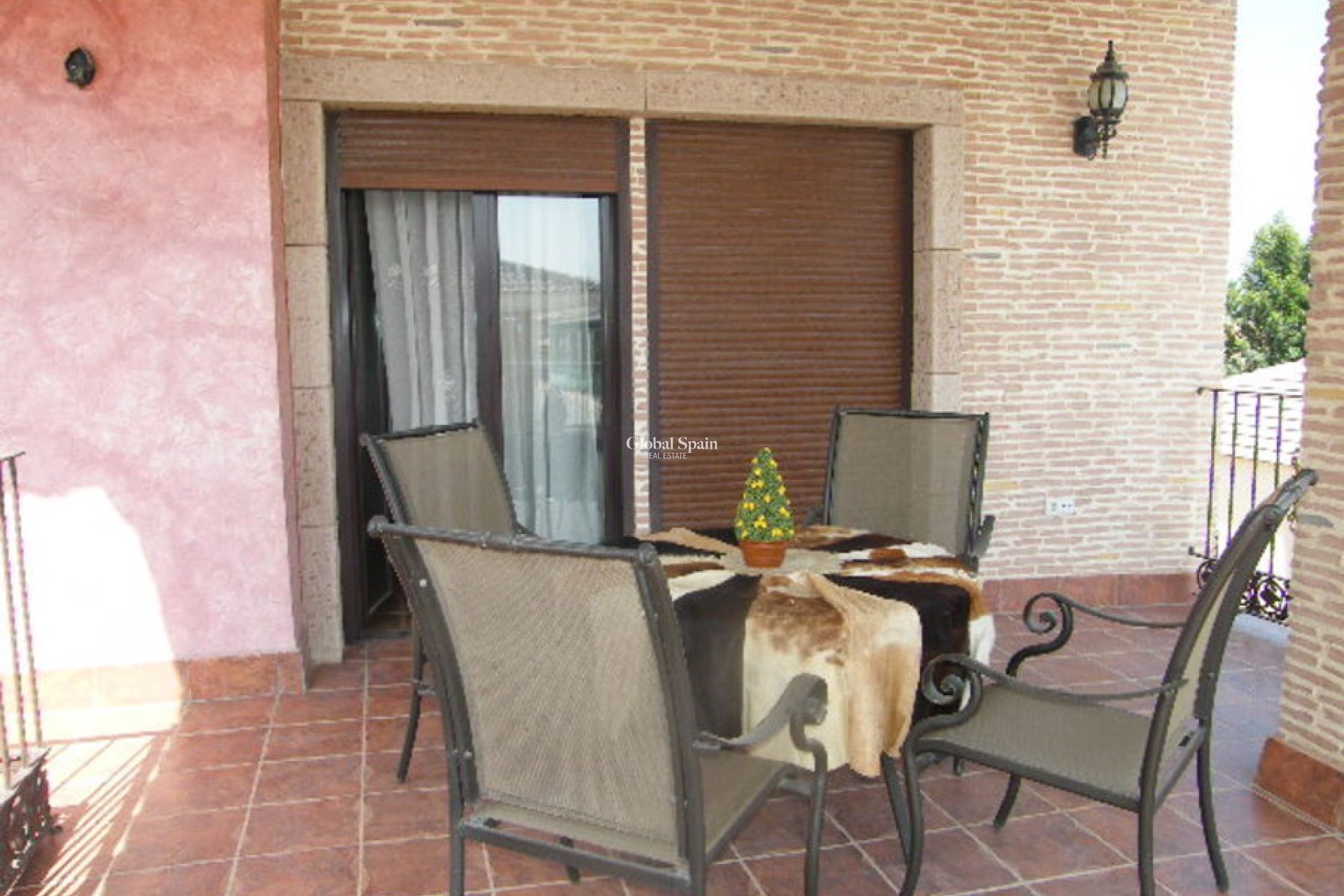 Wederverkoop - HUIS -
DAYA NUEVA - Costa Blanca