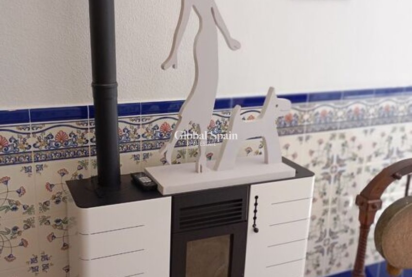 Wederverkoop - HUIS -
DAYA NUEVA - Costa Blanca