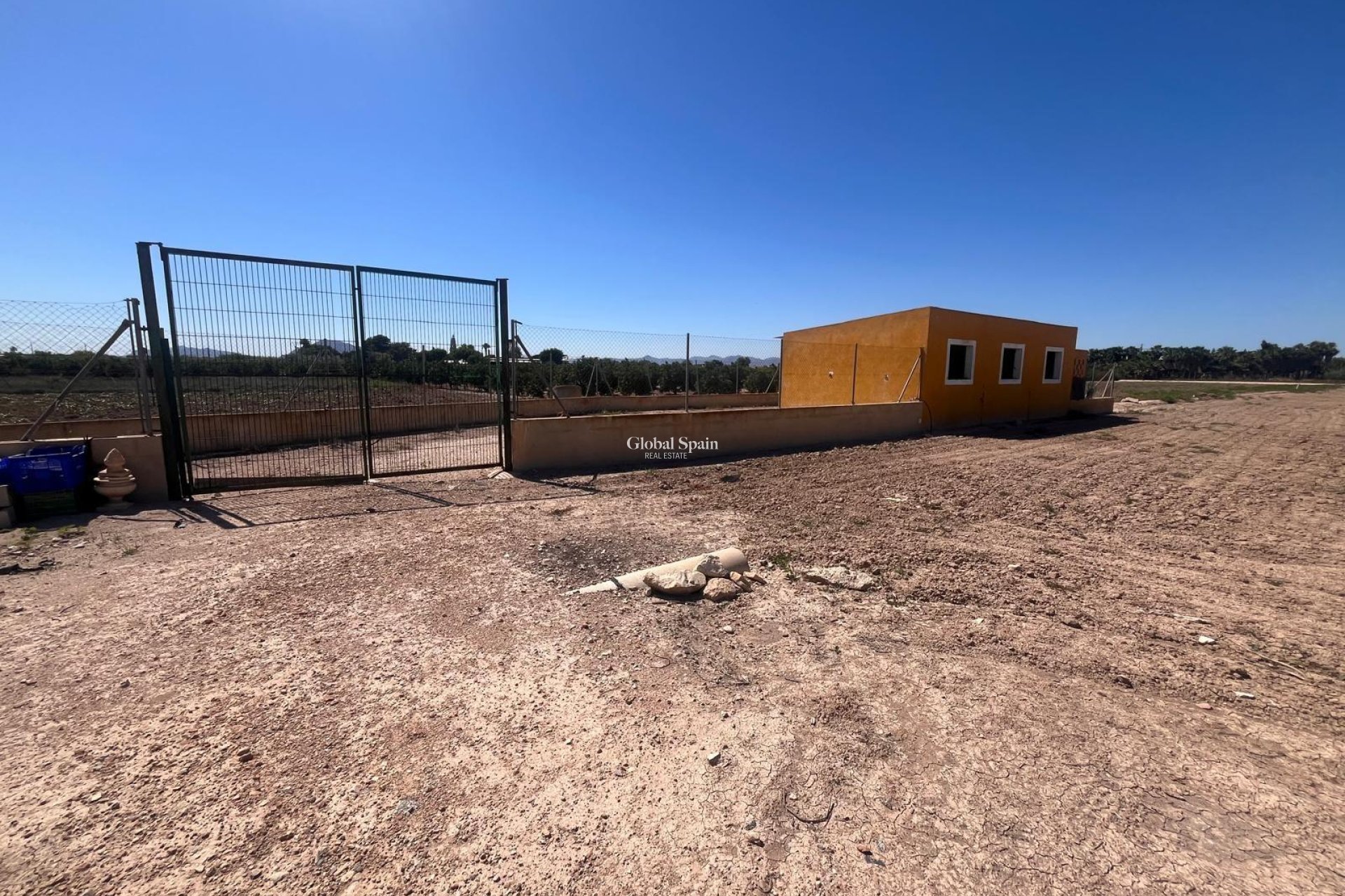 Wederverkoop - HUIS -
DAYA NUEVA - La Bodega