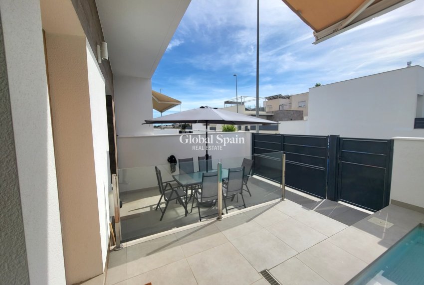 Wederverkoop - HUIS -
DAYA VIEJA - Costa Blanca