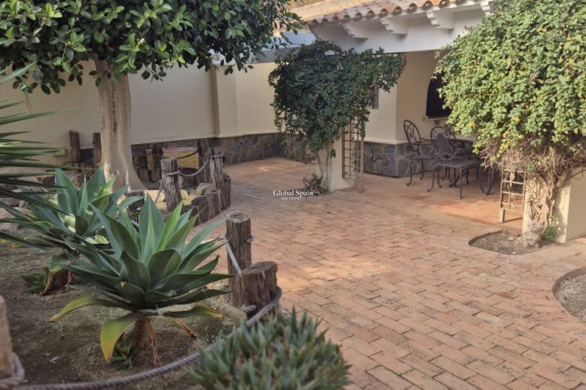 Wederverkoop - HUIS -
DAYA VIEJA - Costa Blanca