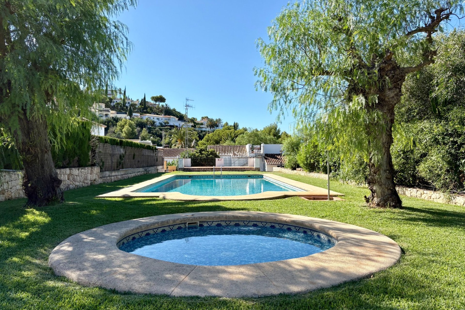 Wederverkoop - Huis -
DENIA - Montgó