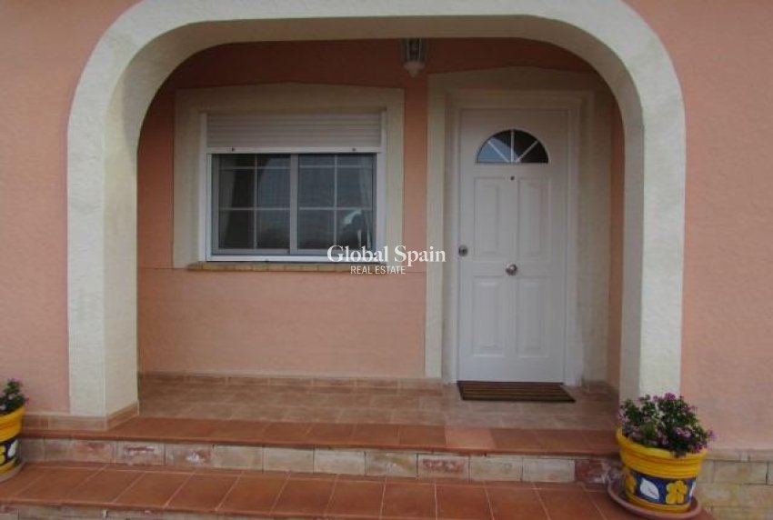 Wederverkoop - HUIS -
DOLORES - Comunidad Valenciana