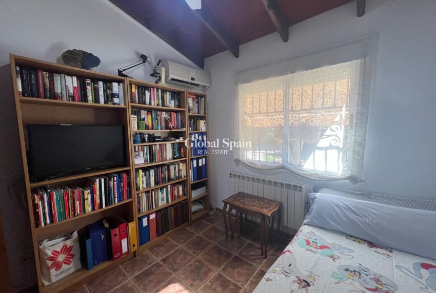 Wederverkoop - HUIS -
DOLORES - Comunidad Valenciana