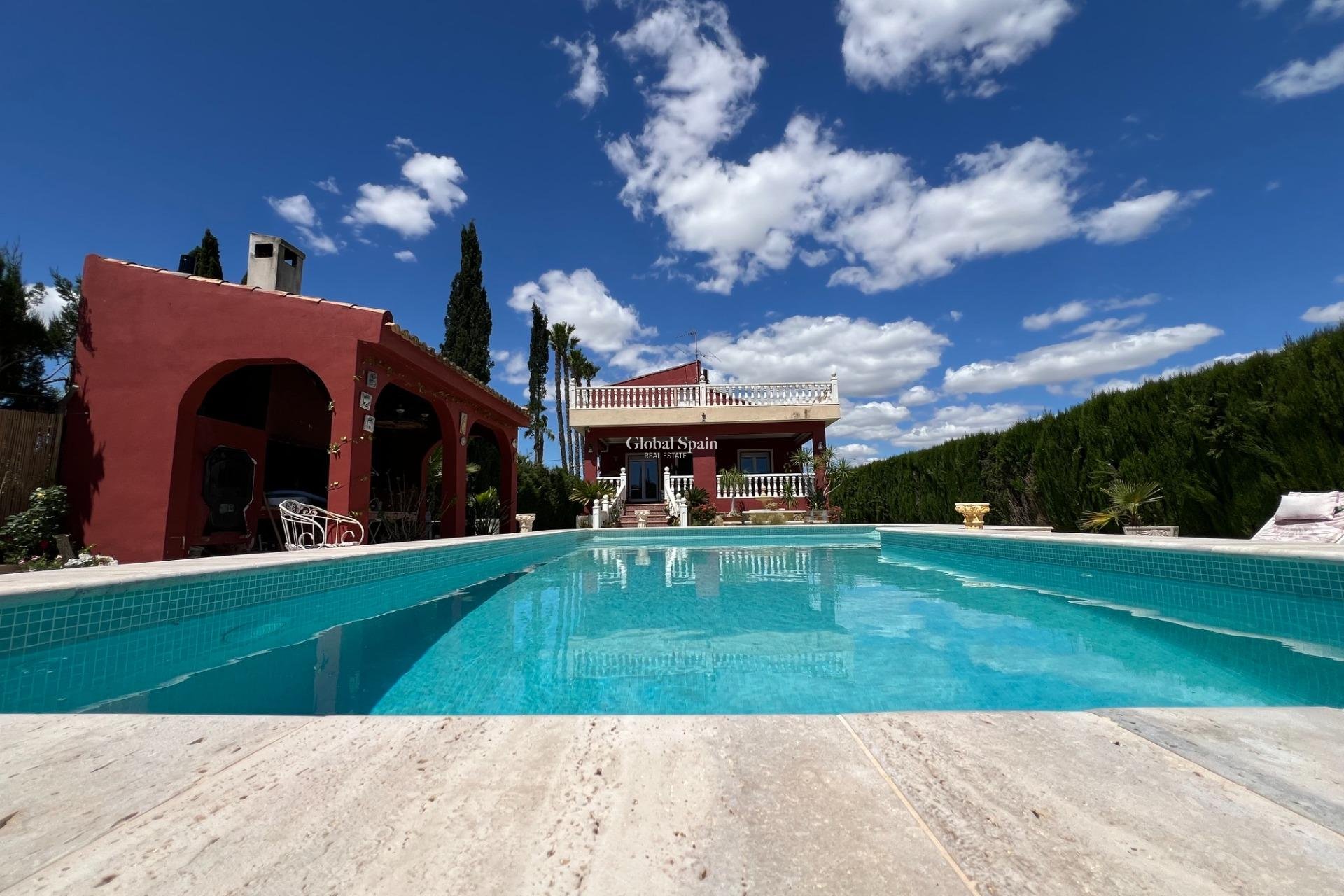 Wederverkoop - HUIS -
DOLORES - Comunidad Valenciana