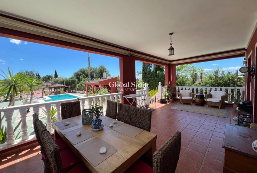 Wederverkoop - HUIS -
DOLORES - Comunidad Valenciana