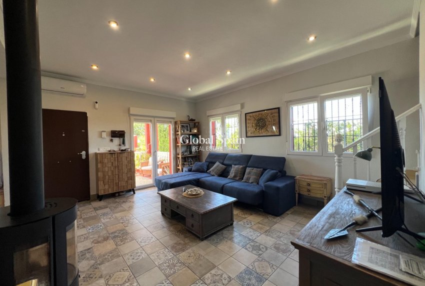 Wederverkoop - HUIS -
DOLORES - Comunidad Valenciana
