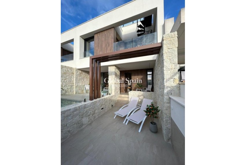 Wederverkoop - HUIS -
DOLORES - Costa Blanca