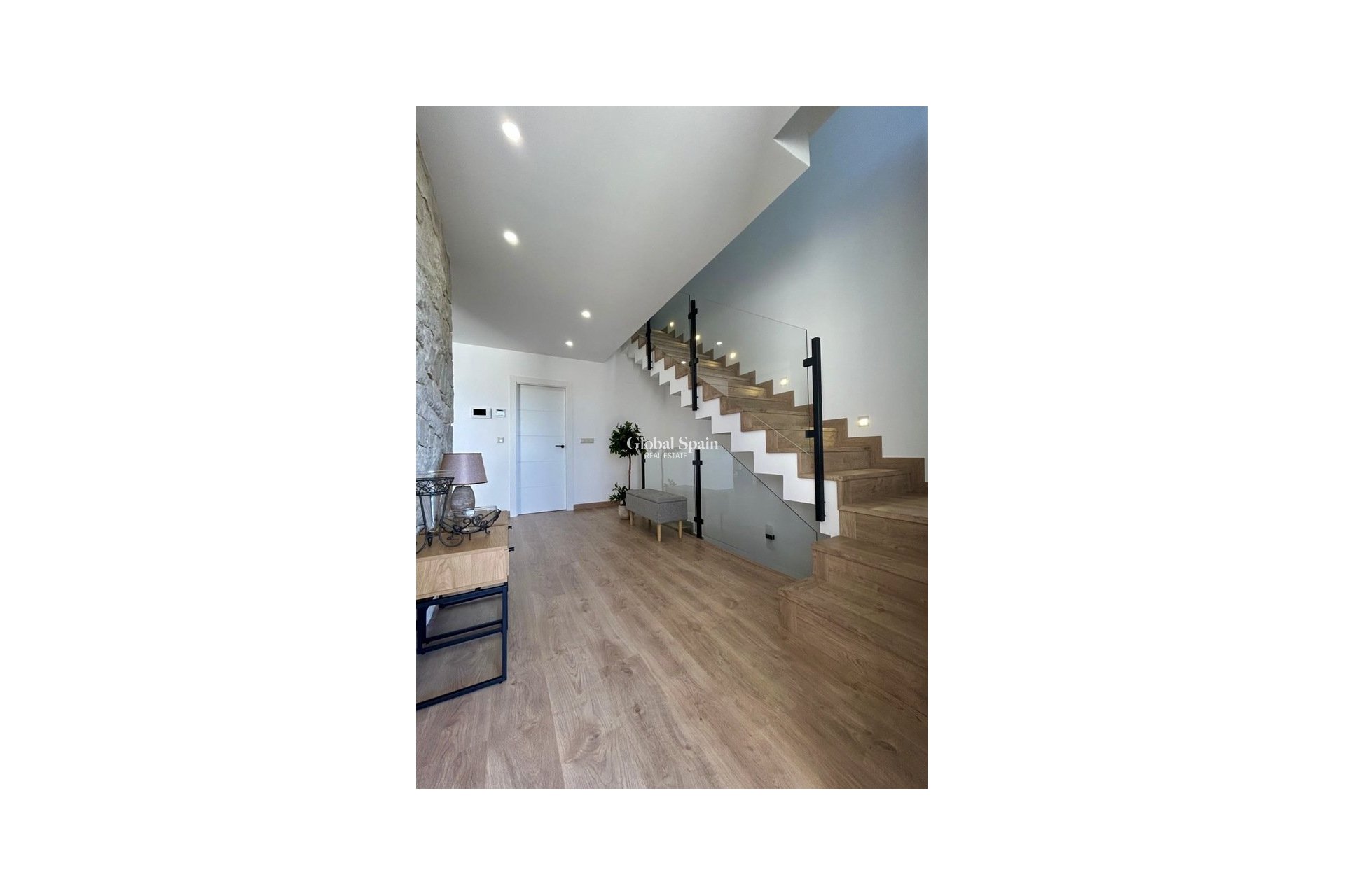 Wederverkoop - HUIS -
DOLORES - Costa Blanca