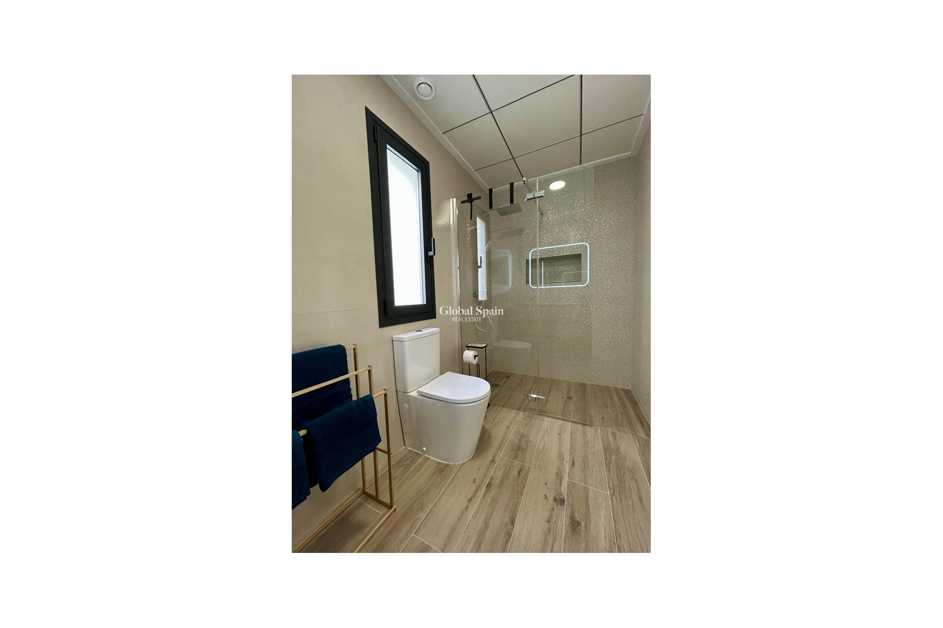 Wederverkoop - HUIS -
DOLORES - Costa Blanca