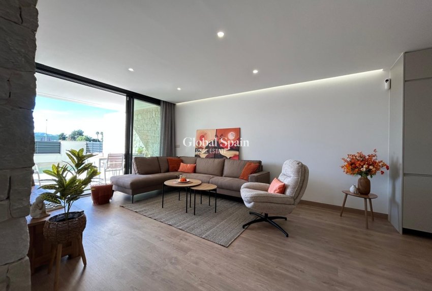 Wederverkoop - HUIS -
DOLORES - Costa Blanca