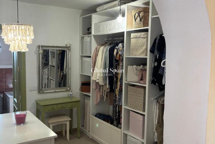 Wederverkoop - HUIS -
DOLORES - Costa Blanca