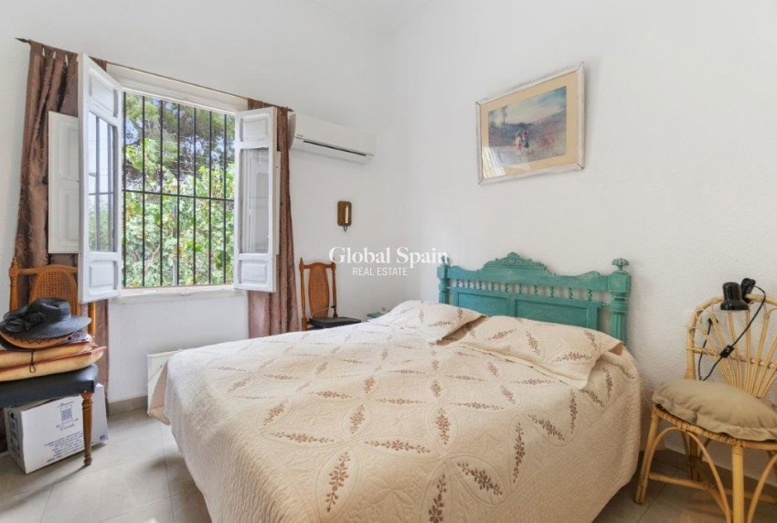 Wederverkoop - HUIS -
DOLORES - Costa Blanca