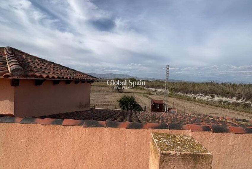 Wederverkoop - HUIS -
DOLORES - Costa Blanca