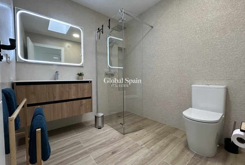 Wederverkoop - HUIS -
DOLORES - Costa Blanca