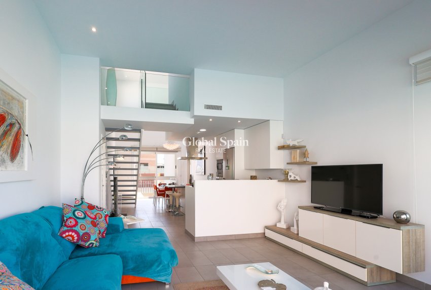 Wederverkoop - HUIS -
DOLORES - Costa Blanca