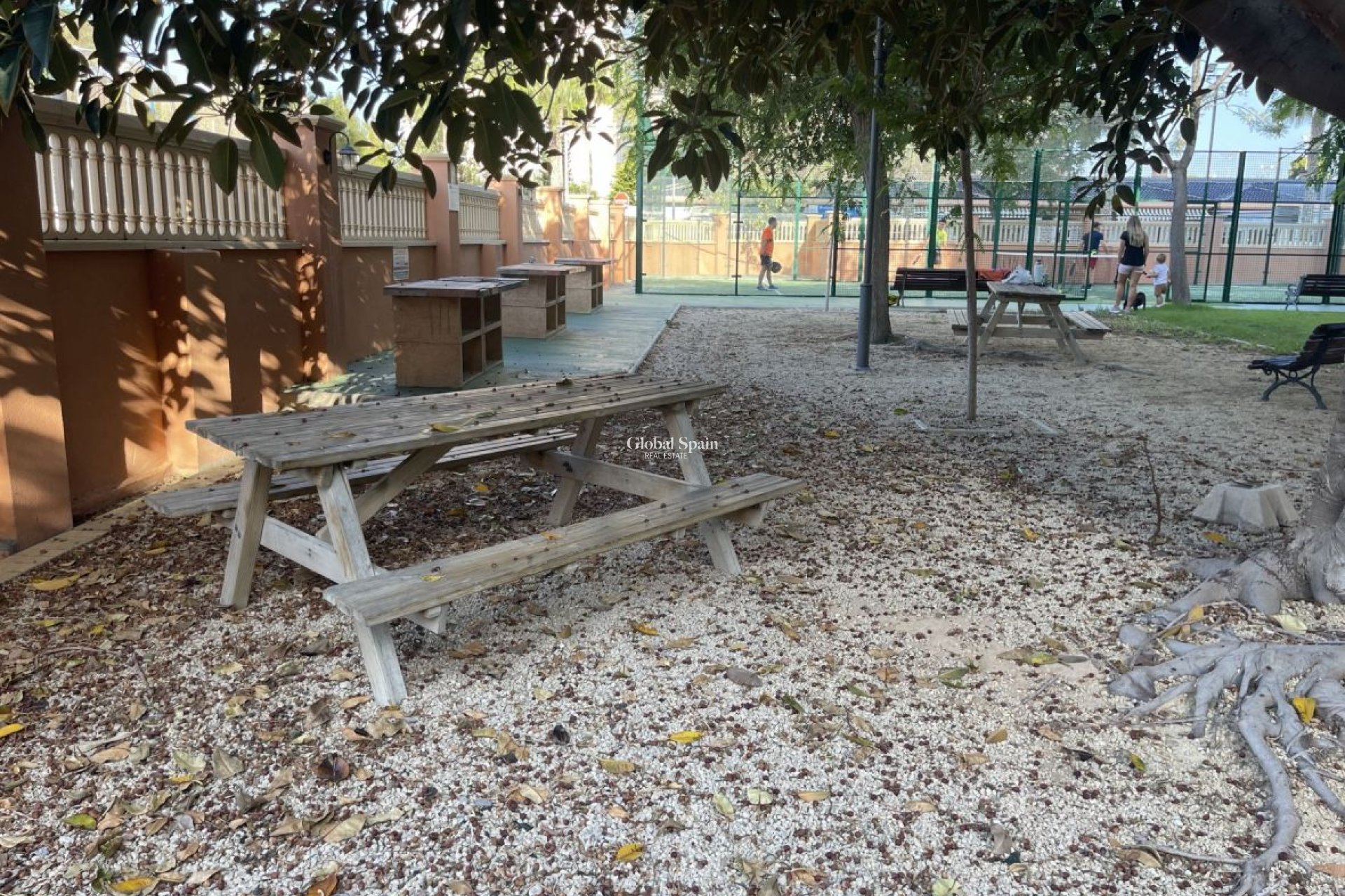 Wederverkoop - HUIS -
EL CAMPELLO - Costa Blanca