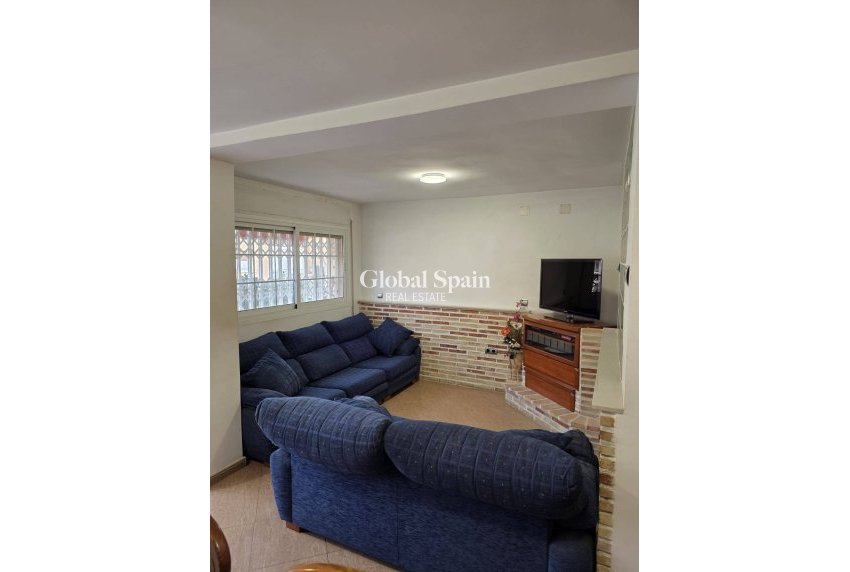 Wederverkoop - HUIS -
EL PALMAR - Zona Centro