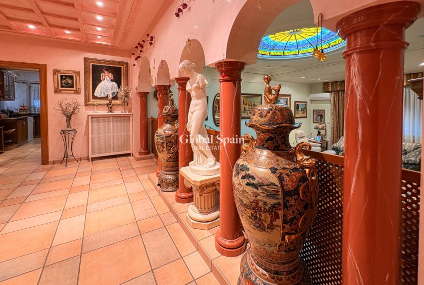 Wederverkoop - HUIS -
ELCHE - Altzabares Alto