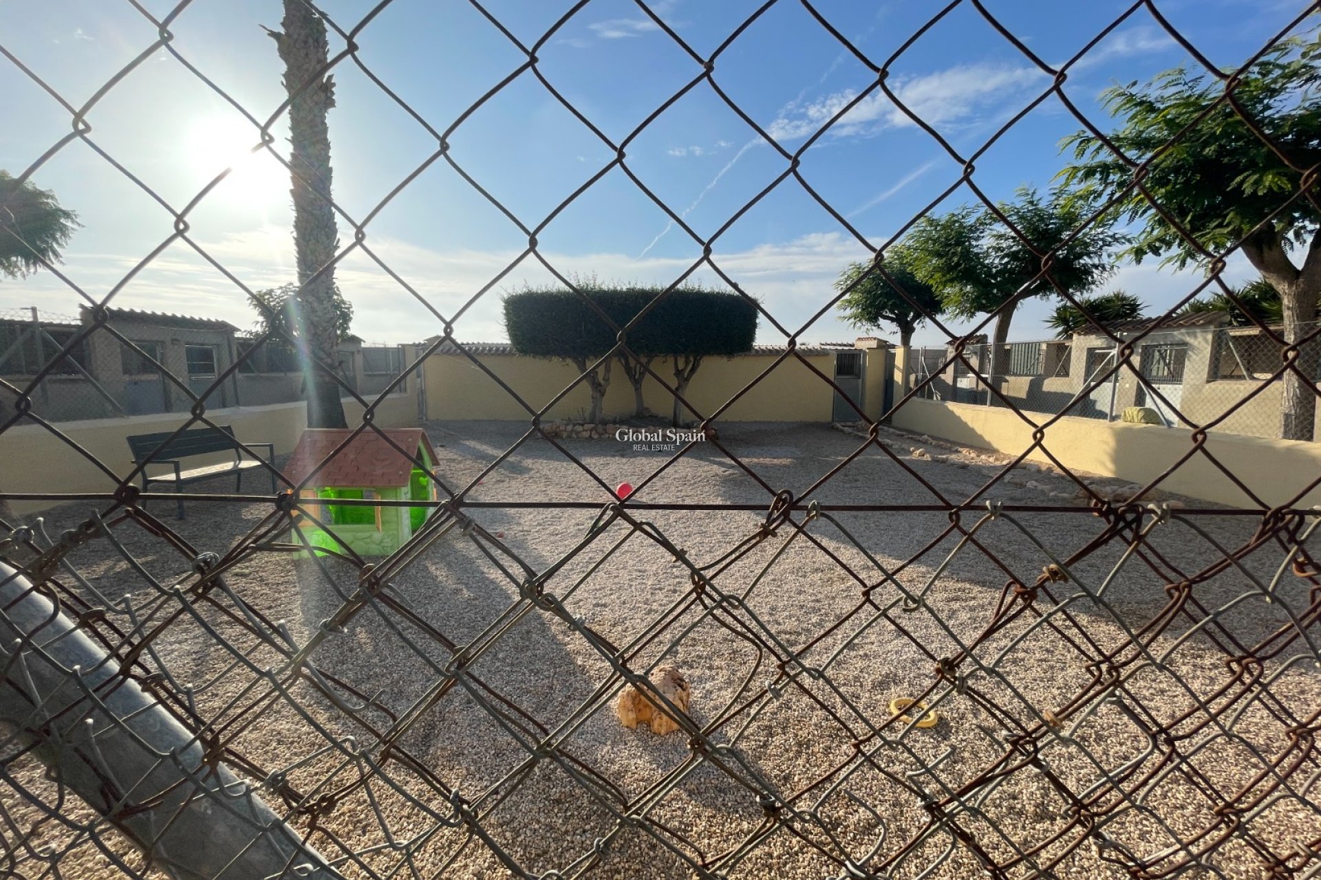 Wederverkoop - HUIS -
ELCHE - Costa Blanca