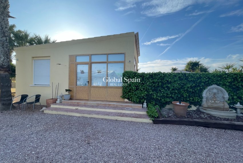 Wederverkoop - HUIS -
ELCHE - Costa Blanca