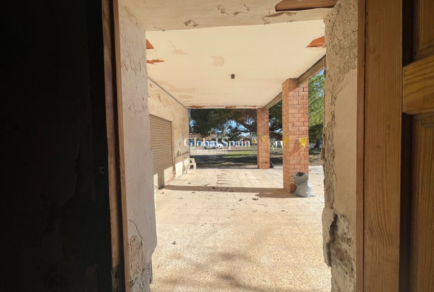 Wederverkoop - HUIS -
ELCHE - Costa Blanca