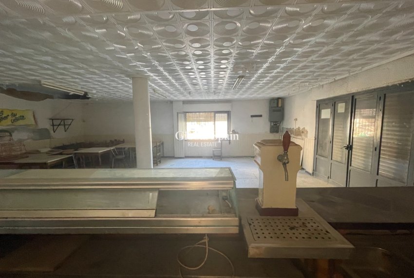 Wederverkoop - HUIS -
ELCHE - Costa Blanca