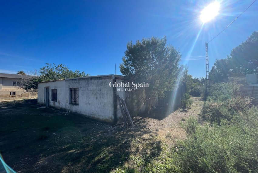 Wederverkoop - HUIS -
ELCHE - Costa Blanca