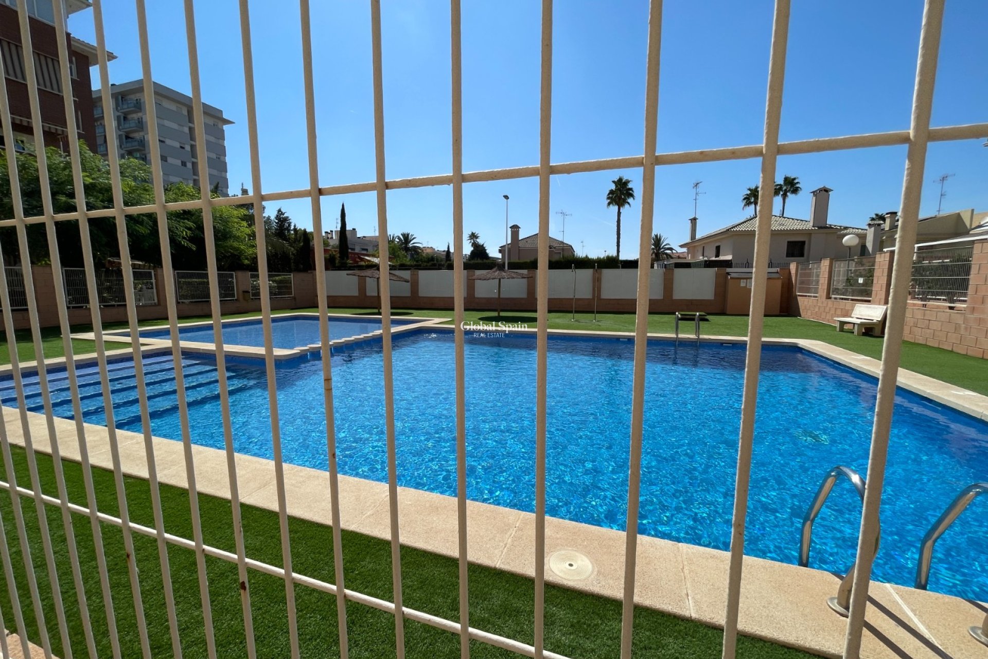 Wederverkoop - HUIS -
ELCHE - Costa Blanca