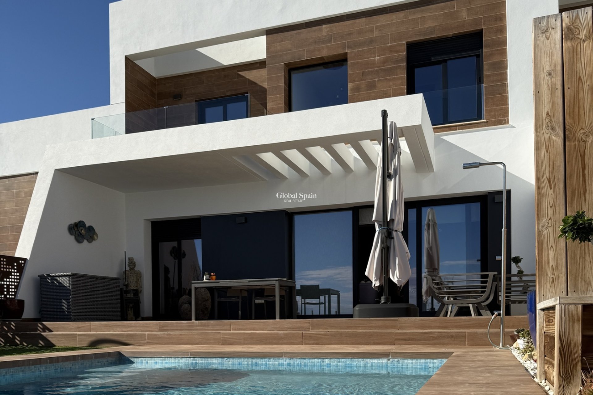Wederverkoop - HUIS -
FINESTRAT - Costa Blanca