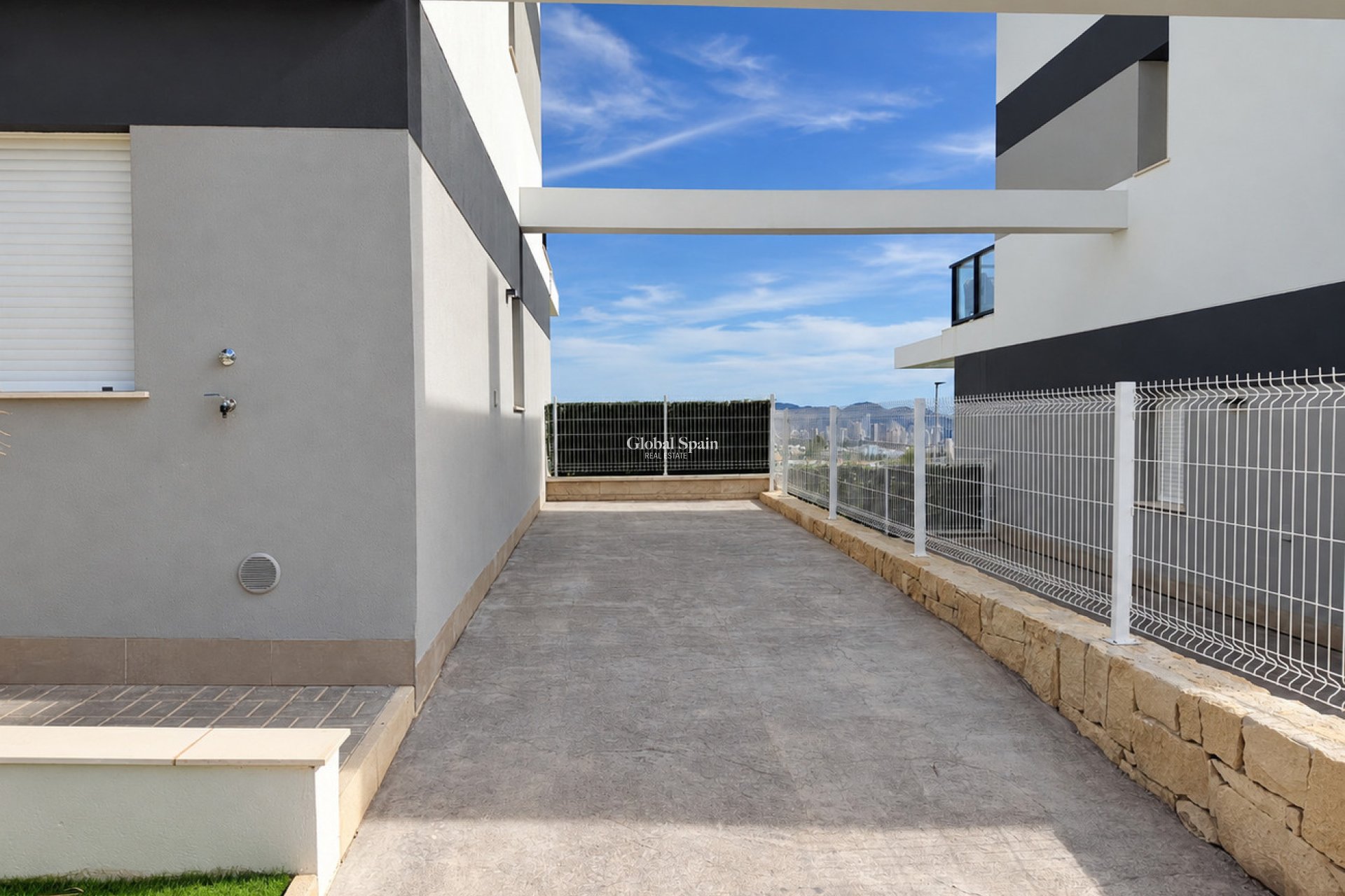 Wederverkoop - HUIS -
FINESTRAT - Costa Blanca