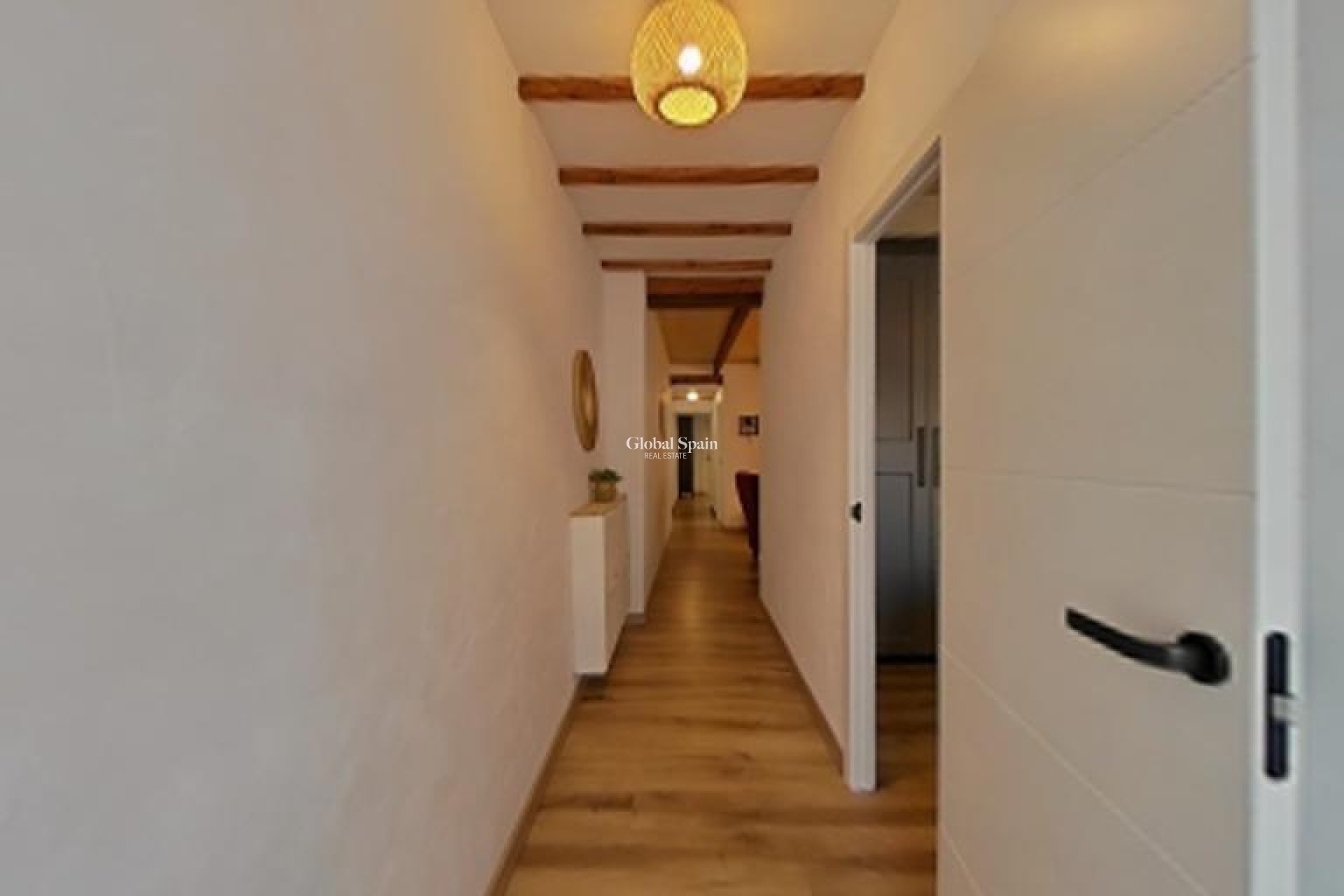 Wederverkoop - HUIS -
FORMENTERA DEL SEGURA - Centro