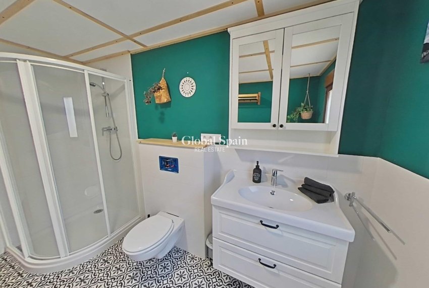 Wederverkoop - HUIS -
FORMENTERA DEL SEGURA - Centro