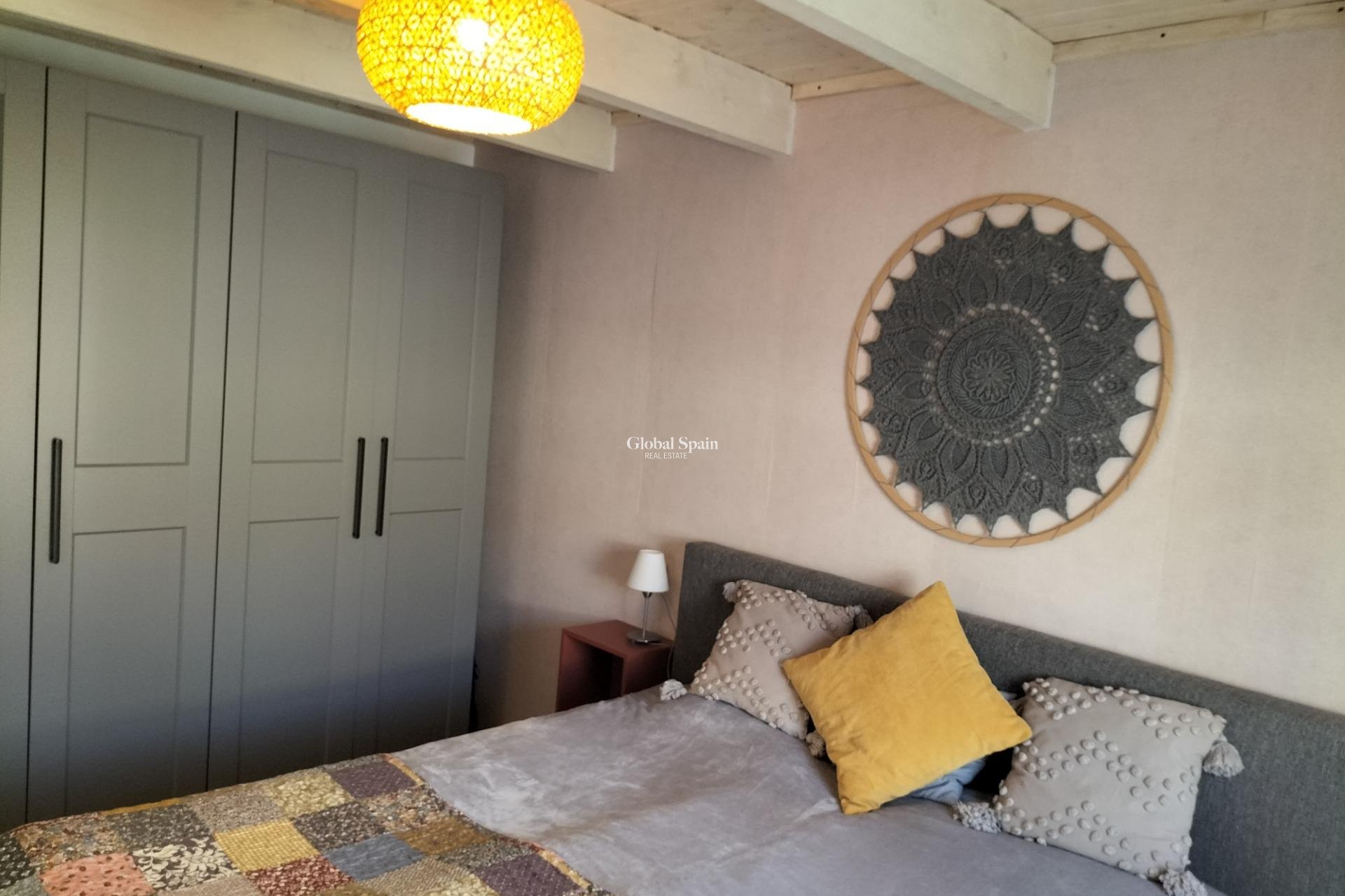 Wederverkoop - HUIS -
FORMENTERA DEL SEGURA - Centro