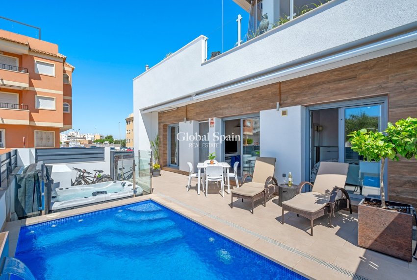 Wederverkoop - HUIS -
FORMENTERA DEL SEGURA - Costa Blanca