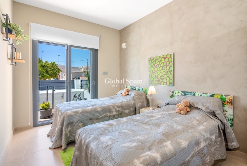 Wederverkoop - HUIS -
FORMENTERA DEL SEGURA - Costa Blanca