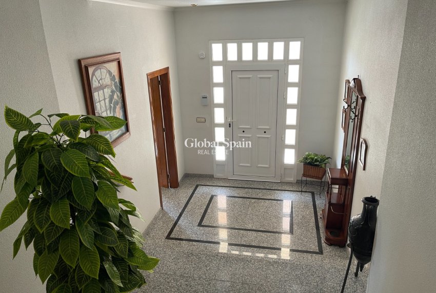 Wederverkoop - HUIS -
FORMENTERA DEL SEGURA - Costa Blanca