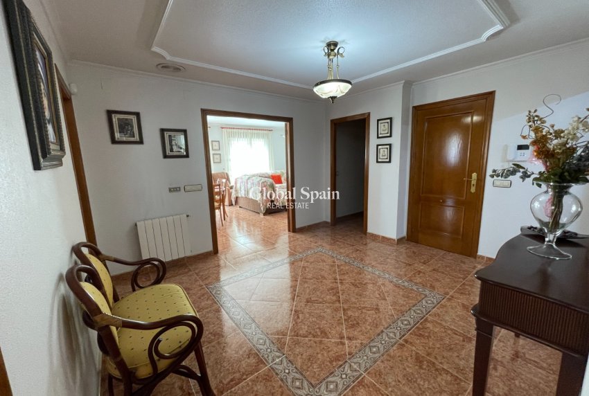 Wederverkoop - HUIS -
FORMENTERA DEL SEGURA - Costa Blanca