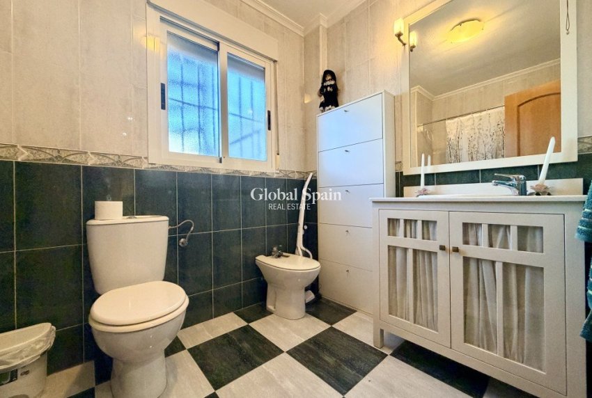 Wederverkoop - HUIS -
FORMENTERA DEL SEGURA - Costa Blanca