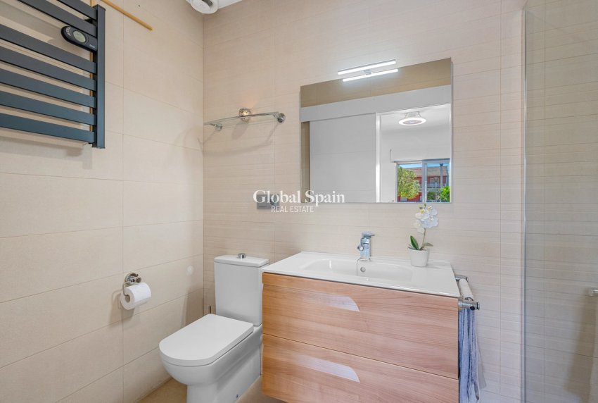 Wederverkoop - HUIS -
FORMENTERA DEL SEGURA - Costa Blanca